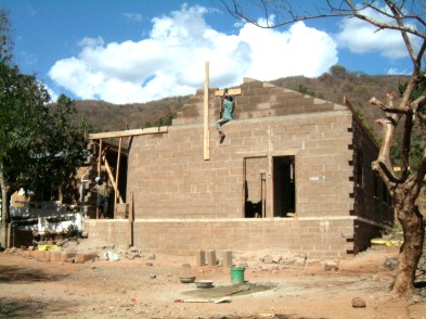 The Gable Wall Goes Up!